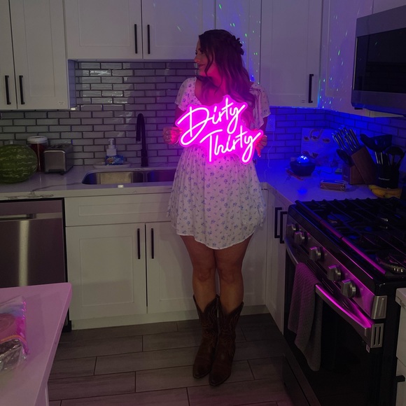 Meet your Posher, Jordyn - Picture 4 of 4